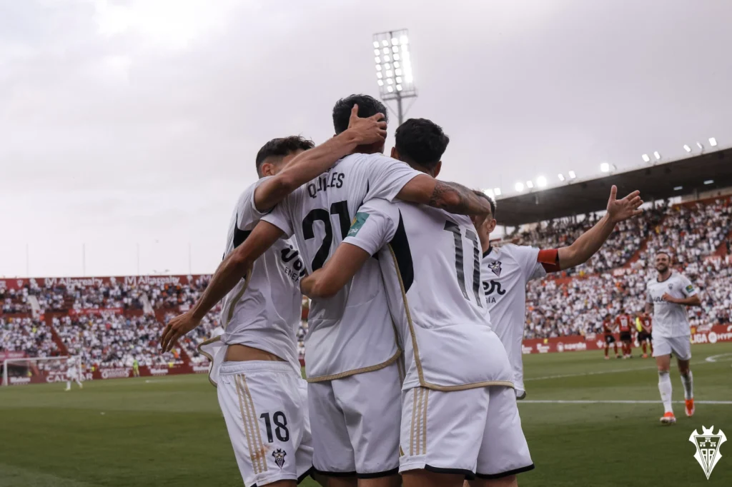Empate emocionante entre Almería y Albacete en el inicio de LaLiga Hypermotion filetype:webp